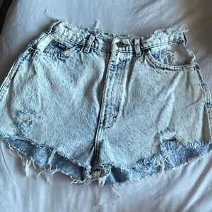 Lee distressed shorts